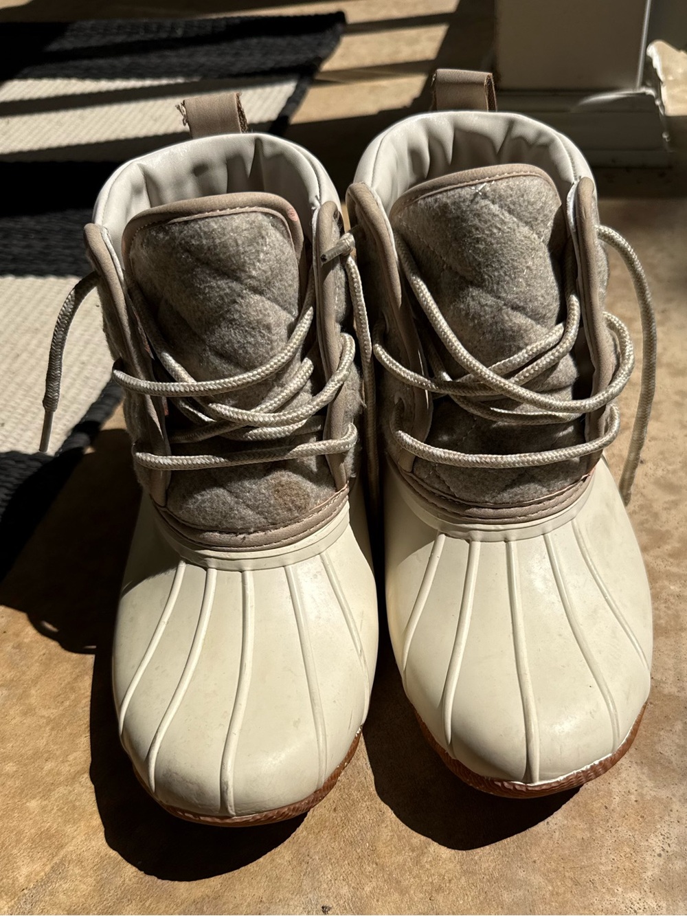 Sketchers Women’s Cream and Taupe Duck Boot - Lace-Up Winter Shoe